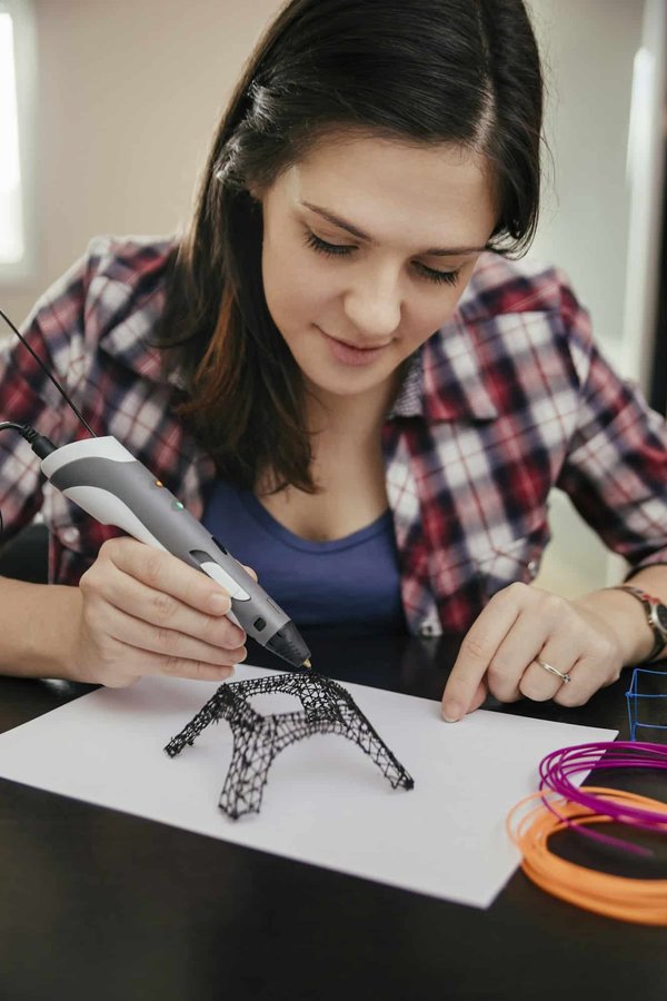 Découvrez l'art avec un stylo 3d innovant